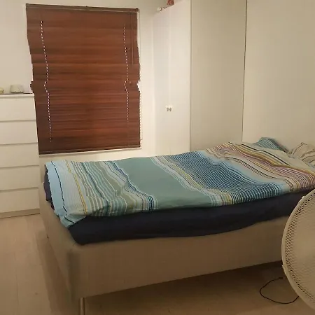 69 M2 In Gruenerlokka דירה